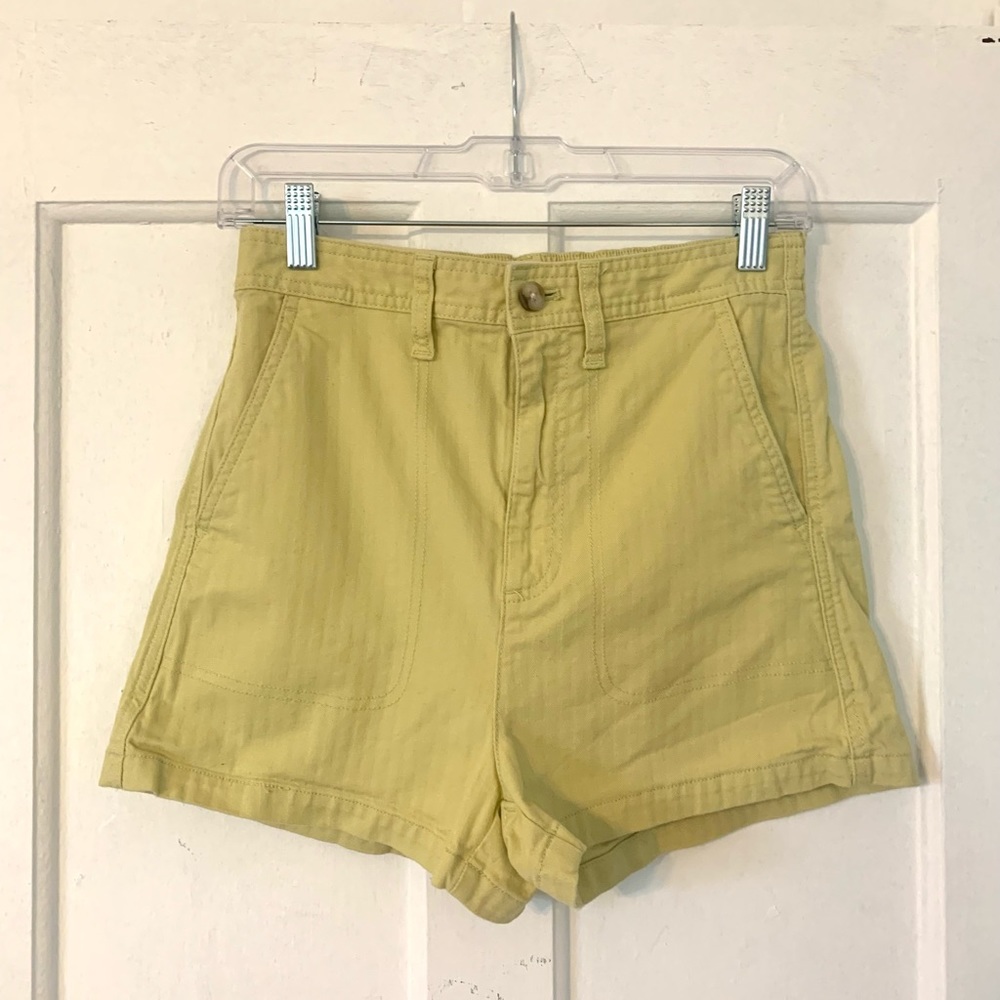 Madewell Camp Shorts in Light Green/Yellow